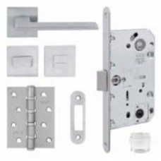 Комплект фурнитуры WC RDA Rock 96 мм матовый хром с петлями Комплект фурнитуры WC RDA Rock 96 мм матовый хром с петлями