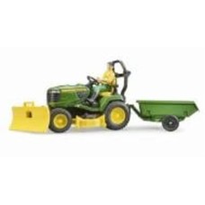 Игрушечный набор Bruder Садовый трактор John Deere с прицепом и фигуркой садовода 62104