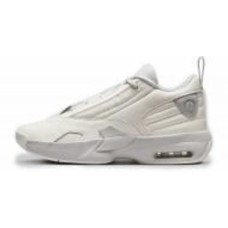 Кроссовки женские демисезонные Jordan WMNS MAX AURA 6 FQ7943-101 р.39 белые Кроссовки женские демисезонные Jordan WMNS MAX AURA 6 FQ7943-101 р.39 белые