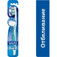 Зубная щетка Oral-B 3D White Отбеливание средней жесткости